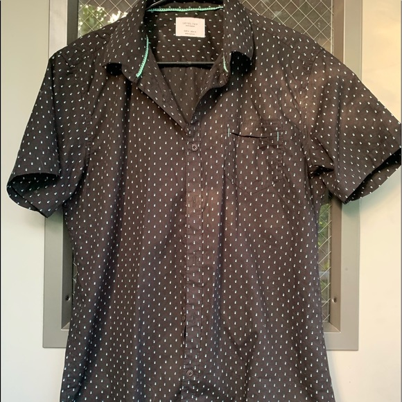 Level ten button down - Picture 2 of 4
